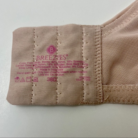 NWOT Breezies 38D Underwire Bra - Picture 6 of 7